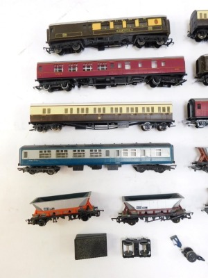 A group of OO gauge carriages, to include Inter-City M14052, GWR buffet carriage, goods wagons, etc. (1 tray) - 2