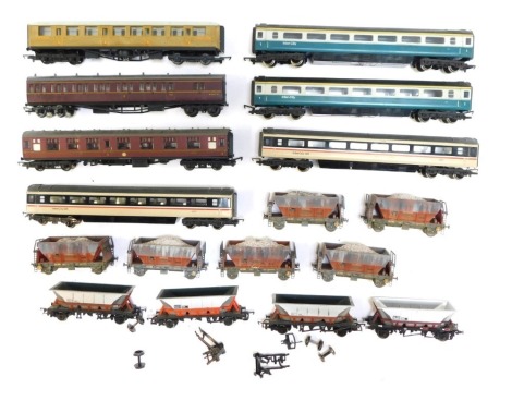 A group of OO gauge railway carriages and wagons, LNER food wagons, Inter-City carriages, etc. (1 tray)