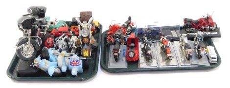 Diecast motorcycles, to include Nortons, Maisto and other, on fitted silver coloured plinths, a small group of diecast vehicles, motorcycle ornaments, etc. (2 trays)