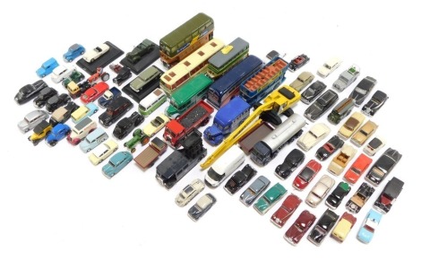 Diecast model cars, comprising Oxford diecast miniature models, unboxed, Corgi Leyland and others buses, digger, police car, etc. (2 trays)