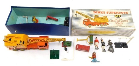 A Dinky diecast 20 ton lorry mounted crane, No 972, boxed.