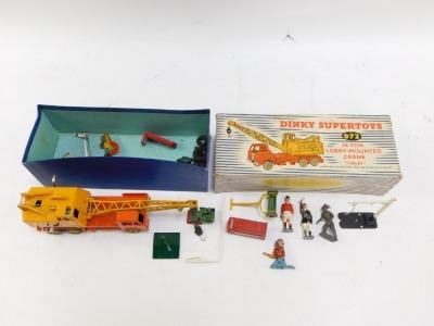 A Dinky diecast 20 ton lorry mounted crane, No 972, boxed. - 3