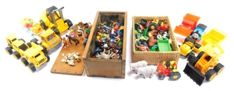 Children's toys, plastic farm animals, Playmobil figures and animals, vehicles, etc. (3 boxes)