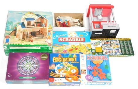 Toys and games, comprising a Les Petits Malins Sylvanian Families type doll's house, boxed, Scrabble, mini grab machine, etc. (a quantity)