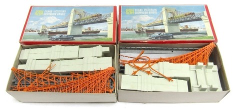 Two Tri-ang Railways HO/OO gauge R264 Grand Victorian Suspension Bridges, boxed.