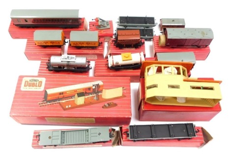 Hornby Dublo gauge stations and wagons, to include a TPO Mail Van Set, wagon Plat A bogies, 40 ton bogie well wagon, Bulk Cement wagon, Saxa Salt wagon SD6, tank wagon Traffic Services, tank wagon Chlorine, passenger fruit van, signal cabin S080, Saxa Sal