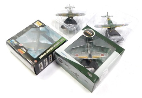 Diecast Japanese aeroplanes, comprising a Battle of Okinawa, and Defending of the Commonwealth, in blister pack, a Easy Model A5M2 and an Oxford Aviation Nakajima KI43. (4)