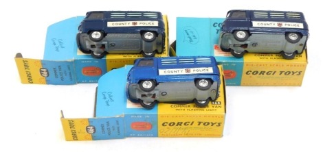 Three Corgi Toys diecast 464 Commer Police Van, with flashing light vehicles, No 464, boxed. (3)