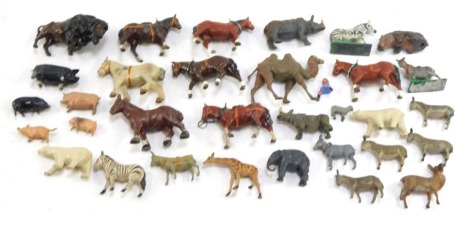 Farm and Zoo animals, to include lead painted horses and Polar Bears, zebras, etc. (a tray)