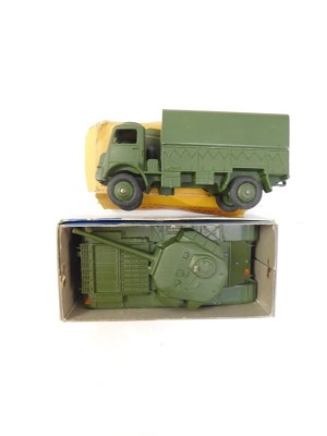 Dinky Toys diecast armoured vehicles, comprising 651 Centurion Tank, and a Dinky Toys Army covered wagon, boxed. (2) - 2