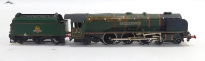 A Hornby Dublo Duchess Of Montrose OO gauge locomotive and tender, in GWR green livery, 60528. - 3