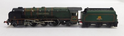 A Hornby Dublo Duchess Of Montrose OO gauge locomotive and tender, in GWR green livery, 60528. - 4