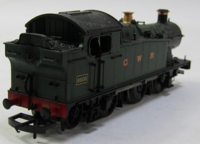 A Bachmann branch line OO gauge class 56 XX tank locomotive, 0-6-2, 6606 GWR green. - 3