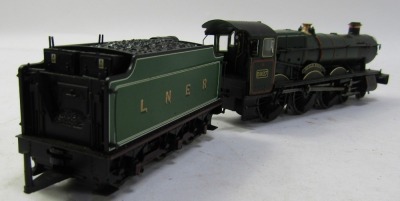 A Bachmann Branchline OO gauge Guildhall locomotive and tender, BR class DCC fitted, 4-6-0, 5927. - 3