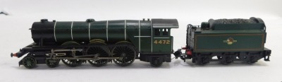 A Hornby OO gauge LNER class A3 Flying Scotsman locomotive and matched tender, in green livery, 4-6-2, 4472. - 2