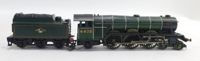 A Hornby OO gauge LNER class A3 Flying Scotsman locomotive and matched tender, in green livery, 4-6-2, 4472. - 5