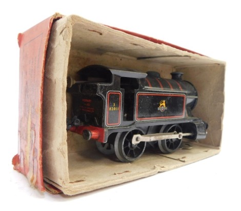 A Hornby O gauge loco tender, tin plate, No 40, 82011, black livery, boxed.