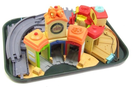 A Ludorun Learning Curve play set, to include Chuddington buildings and track. (a quantity)