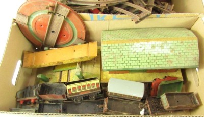 Various railway accessories, 00-gauge track, Hornby tin plate out buildings, carriages, Pullman coaches, wagons, etc. (2 boxes) - 2