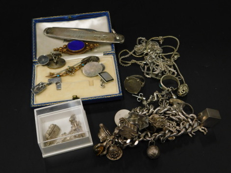 Various silver and other jewellery