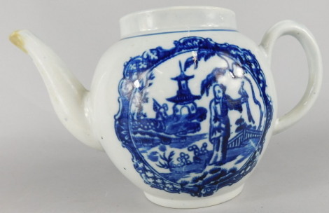 A late 18thC English pearlware teapot