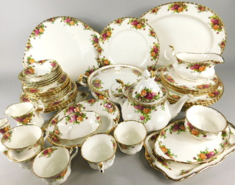 A Royal Albert Old Country Roses pattern part dinner service