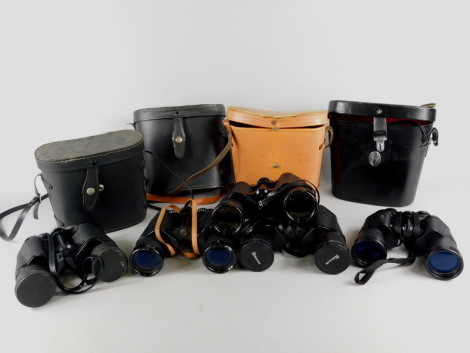 Various pairs of binoculars