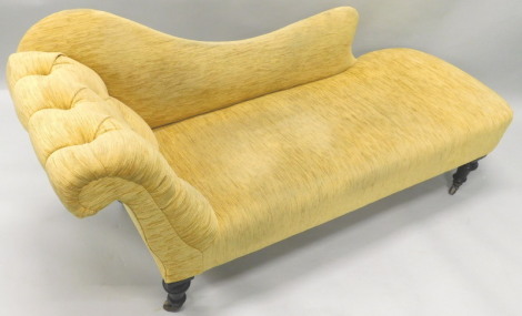 A Victorian chaise longue