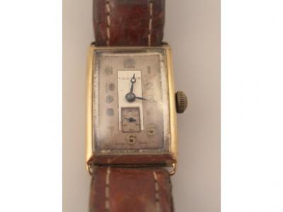 A 20thC Vertex man's wristwatch