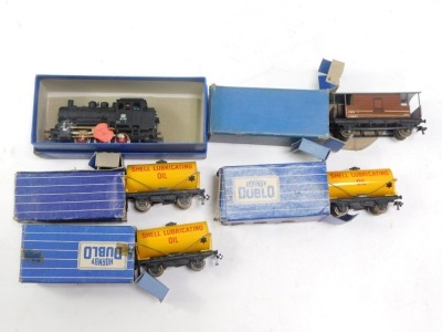 Hornby Dublo wagons, a mineral wagon, Shell Lubricating Oil wagon, goods brake van D1, D1 Shell Lubricating Oil tank wagon, and a Marklin OO gauge locomotive 89006, boxed. (5) - 2