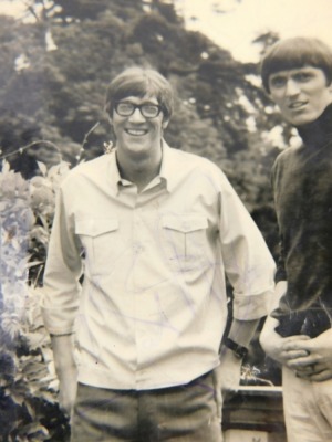 A 1960's signed black and white photograph of The Shadows, to include Hank Marvin, Bruce Welch, etc., dated 1967 verso, 26cm x 20cm. - 3