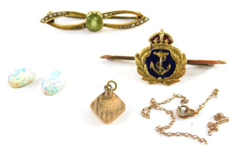 A group of jewellery and effects, comprising two loose opals, a 9ct gold stick pin with enamel naval crest, a 9ct gold peridot seed pearl bar brooch and various loose 9ct gold chains and pins, weighable gold pieces 6.4g all in.