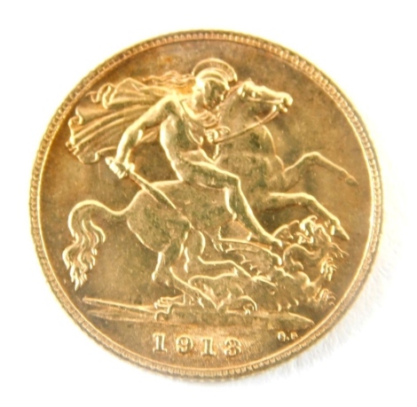 A George V gold half sovereign, 1913.