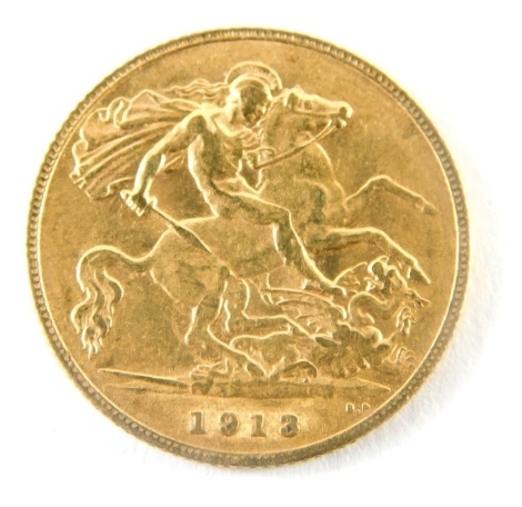 A George V gold half sovereign, 1913.