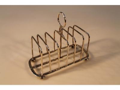 A George V silver seven-bar toast rack