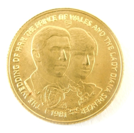 An Elizabeth II Isle of Man Wedding of Prince Charles and Lady Diana Spencer gold coin, 8.1g.