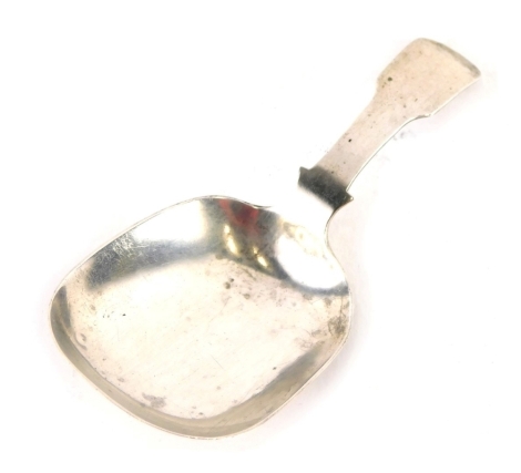 A George IV silver caddy spoon, by George Knight, Fiddle pattern, 8cm long.