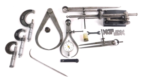 Various measuring devices, case geometry set, calipers, many named examples to include Moore & Wright, a G clap, 13cm wide, etc. (a quantity)