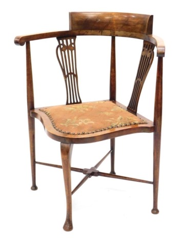 An Edwardian stained beech corner chair, with vase shaped splat, padded seat on cabriole legs. (AF)