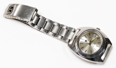 A Tissot Seastar stainless steel cased gentleman's wristwatch, oval silver dial with batons, centre seconds, date aperture, automatic movement, on a bracelet strap. - 2