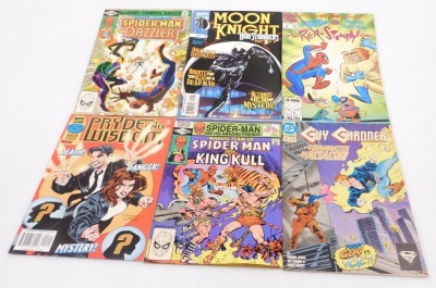 A group of comic books, to include Dark Horse Buffy the Vampire Slayer and Angel, Ian Fleming's James Bond book 1, limited edition number 454/5000, bearing signature, DC Comics Batman, The New Teen Titans, The Legion of Super Heroes, Marvel Iron Man, Warl - 2