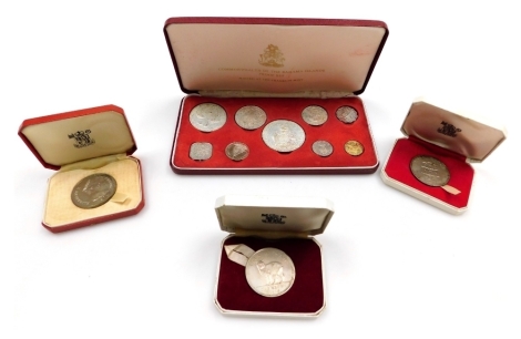 A Commonwealth of the Bahamas Islands 1973 proof set, minted by Franklin Mint, cased, an Isle of Man crown, a Gibraltar 1971 proof coin, and another for 1967.