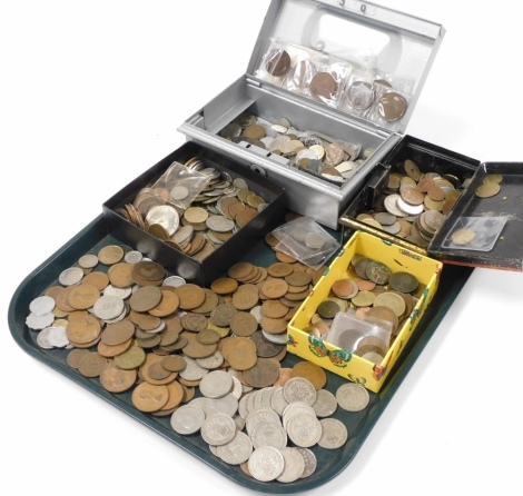 A quantity of pre decimal GB and world copper and other coinage, to include two shillings, pennies, American coinage, pennies, etc. (1 box)