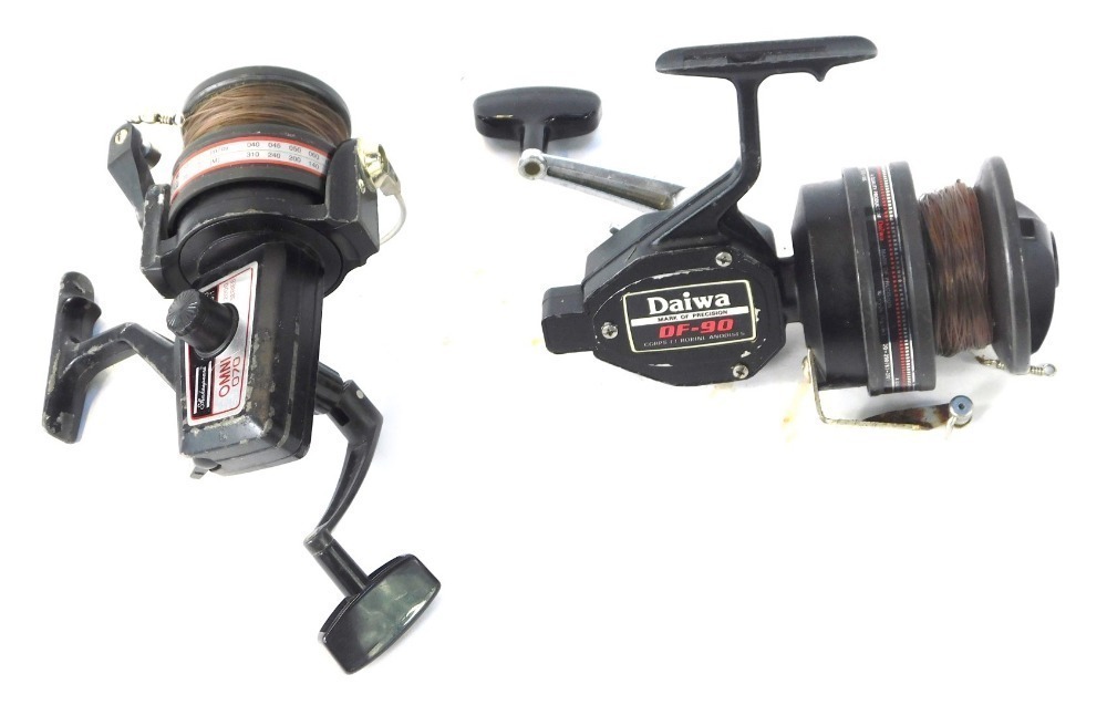 Two fishing spools, comprising a Shakespeare Omni 070, and a Daiwa