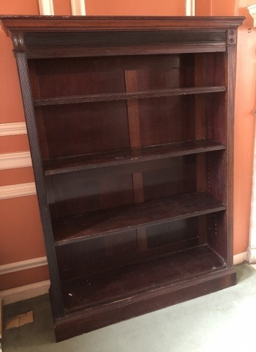 A Victorian mahogany open bookcase, with reeded frieze and uprights, 152cm high, 112cm wide, 36cm deep.