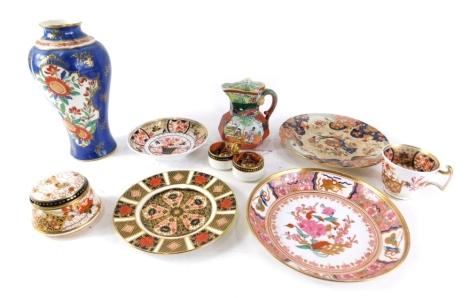 Various Imari pattern and similar china pottery and effects, Masons Ironstone Oriental pattern jug, 12cm high, a Royal Worcester vase decorated with flowers circa 1897, Davenport Imari pattern lidded preserve pot, Royal Crown Derby Imari pattern side plat