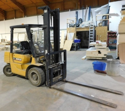 A Caterpillar 30 diesel forklift, 10,117 recorded hours. VAT is also payable on the hammer price of this lot.