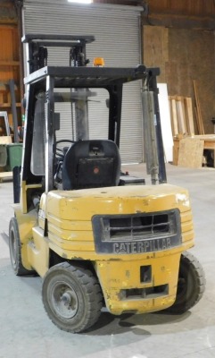 A Caterpillar 30 diesel forklift, 10,117 recorded hours. VAT is also payable on the hammer price of this lot. - 3