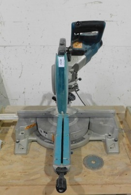 A Makita DXT chop saw, 30cm blade, single phase and benches. VAT is also payable on the hammer price of this lot. - 3