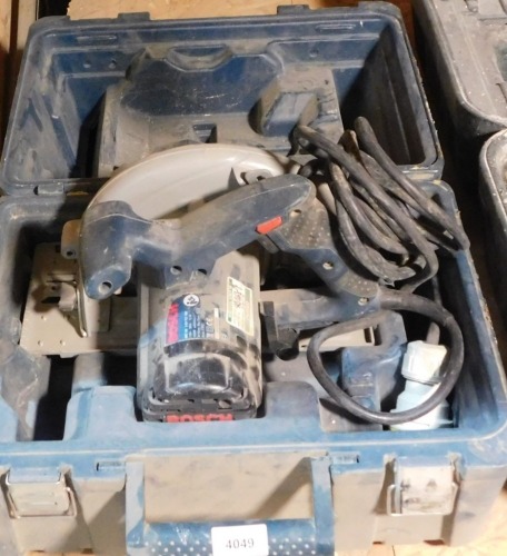 A Bosch circular saw, 110 volt. VAT is also payable on the hammer price of this lot.